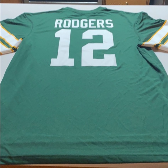 Green Bay Packers Aaron Rodgers Jersey - Picture 2 of 3